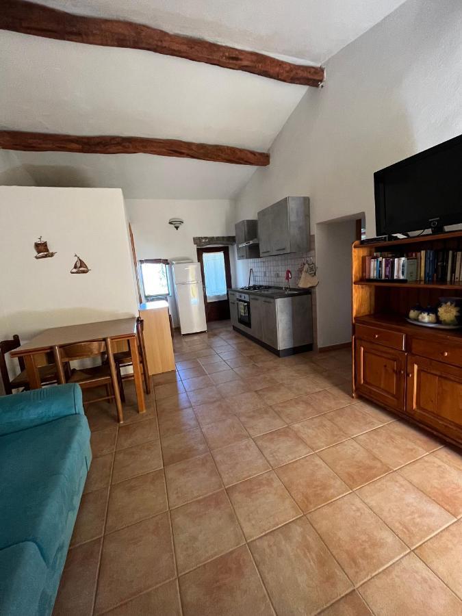 Agriturismo Lu Stabbiacciu Aglientu Bagian luar foto